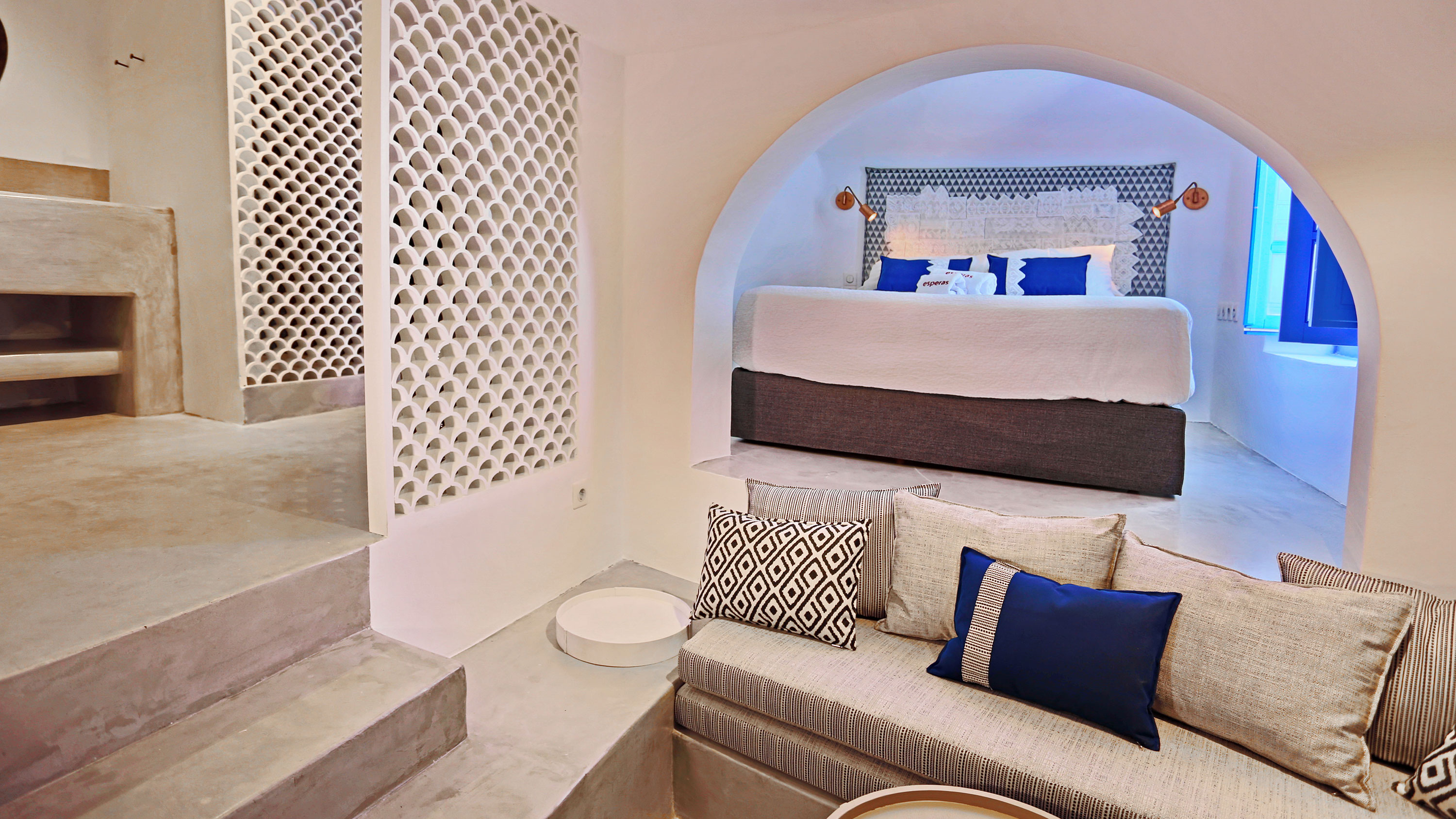 Esperas Santorini Hotel