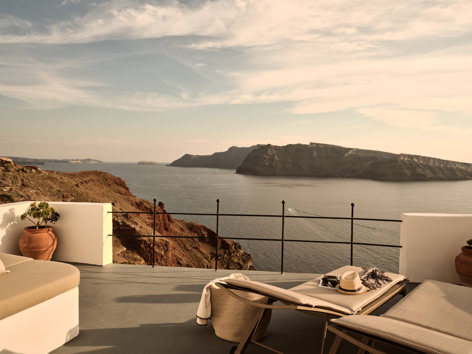 Esperas Santorini Hotel