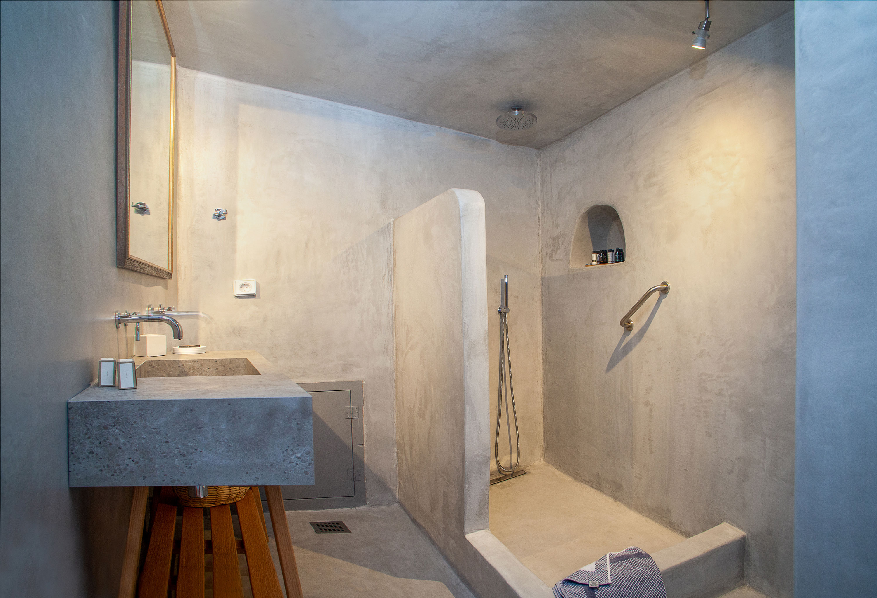 Esperas Santorini Hotel