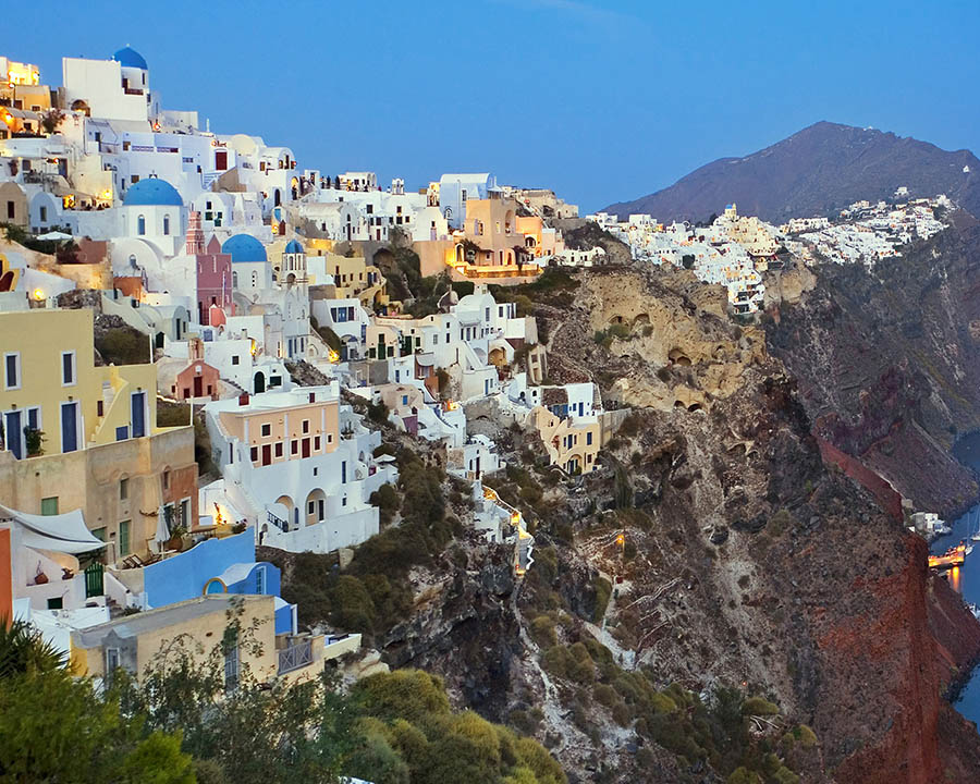 The Top 4 Sceneries to Photograph in Santorini Island